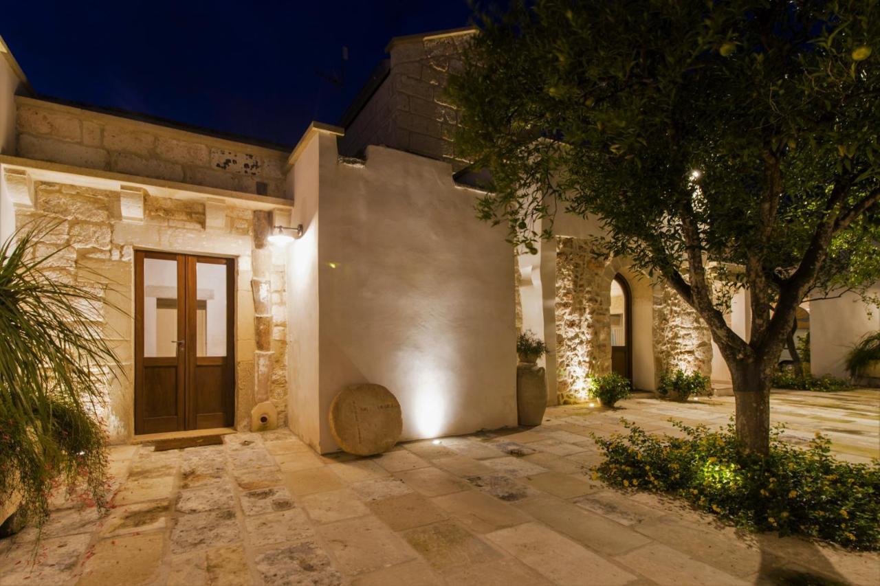 Oikia Vacanze Giuggianello Le Bey Exterior photo